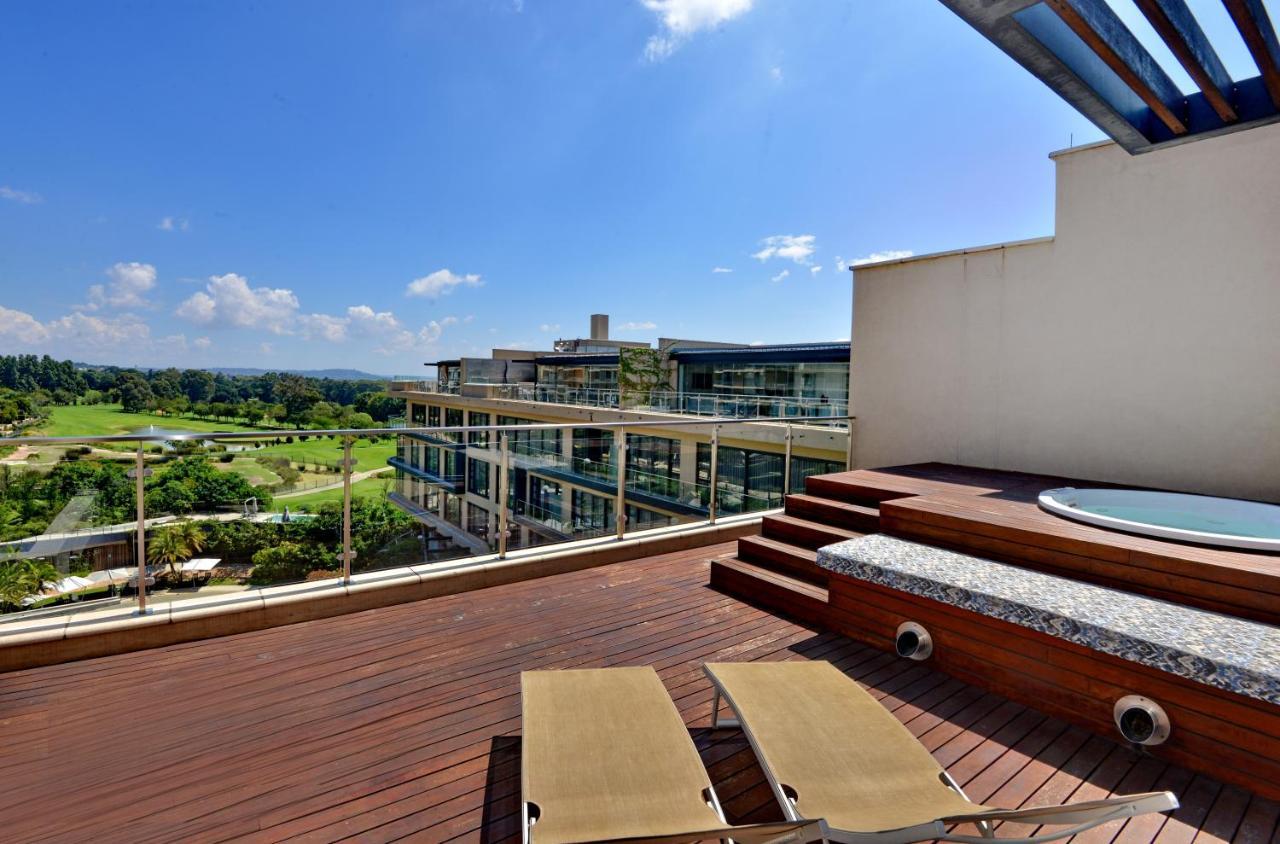 The Houghton Hotel, Spa, Wellness & Golf Joanesburgo Exterior foto View from the rooftop