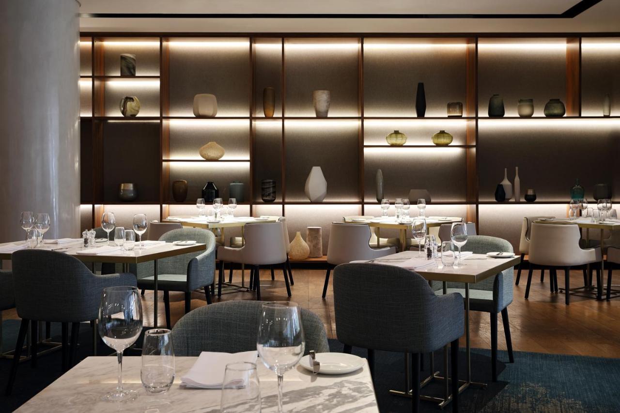 The Houghton Hotel, Spa, Wellness & Golf Joanesburgo Exterior foto The interior of the restaurant